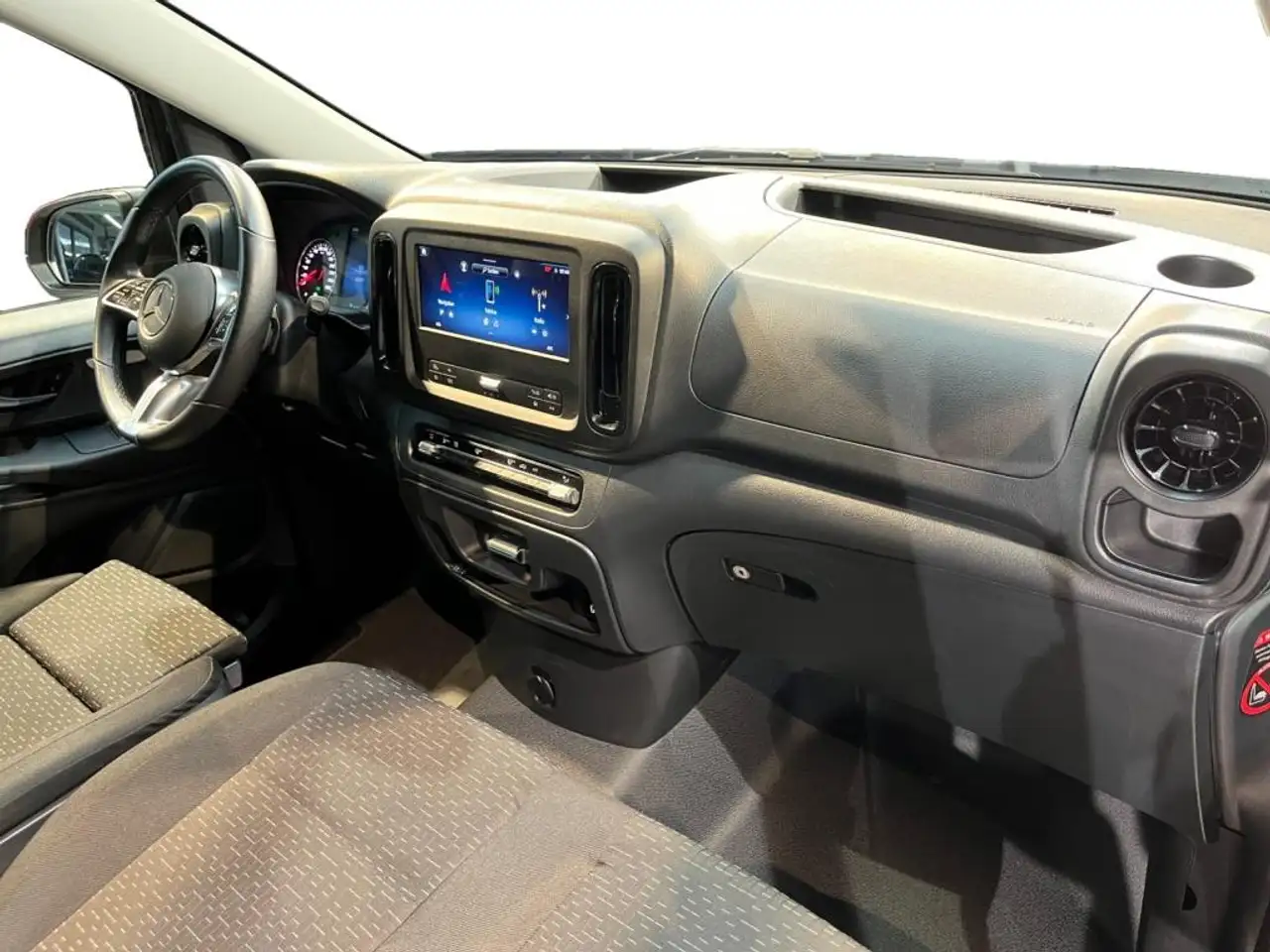 Mercedes-Benz Vito 119 4
