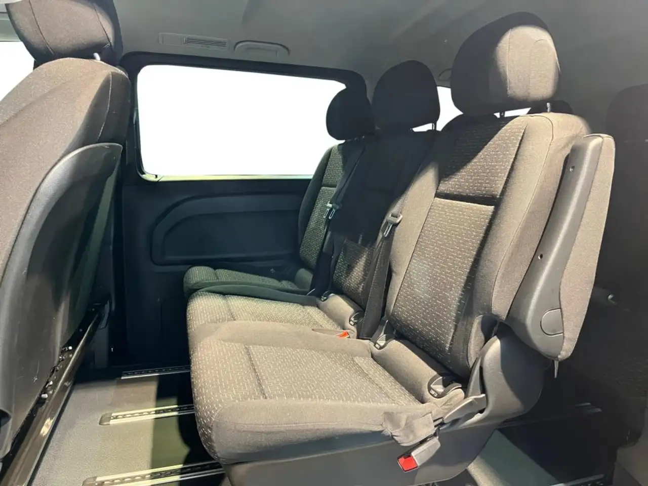 Mercedes-Benz Vito 119 8