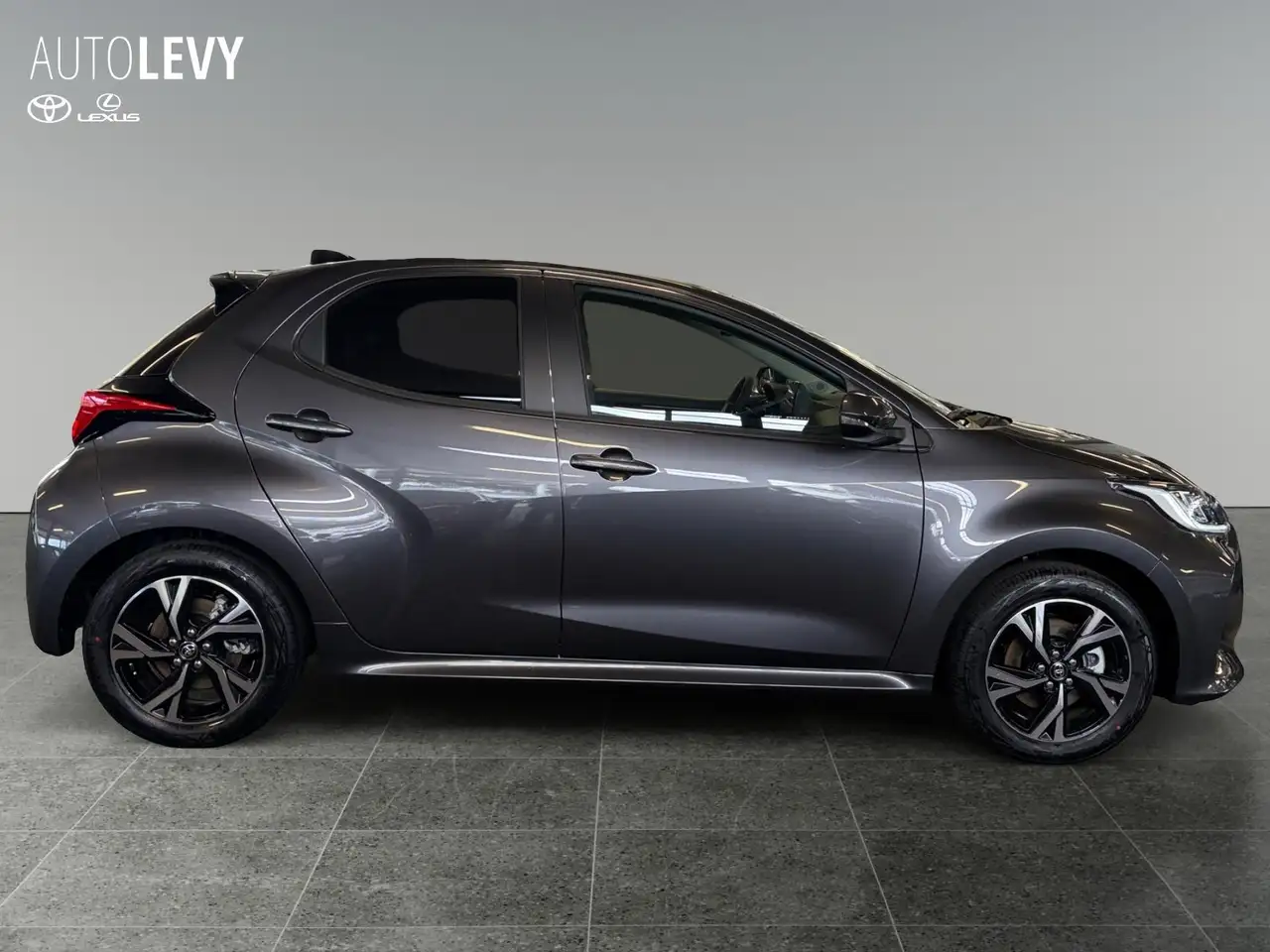 Toyota Yaris 7