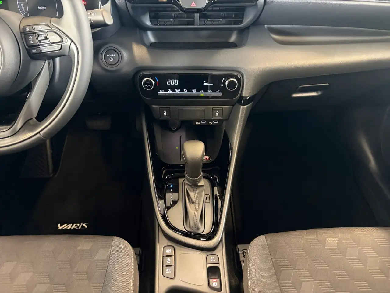 Toyota Yaris 12