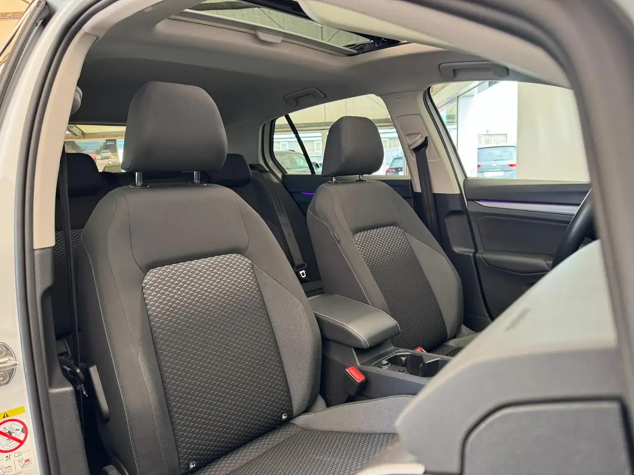 Volkswagen Golf 8