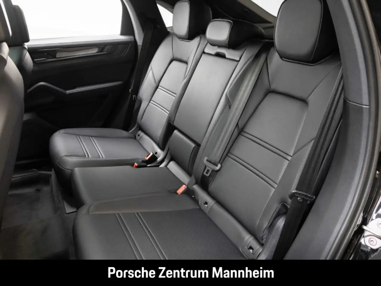 Porsche Cayenne 14