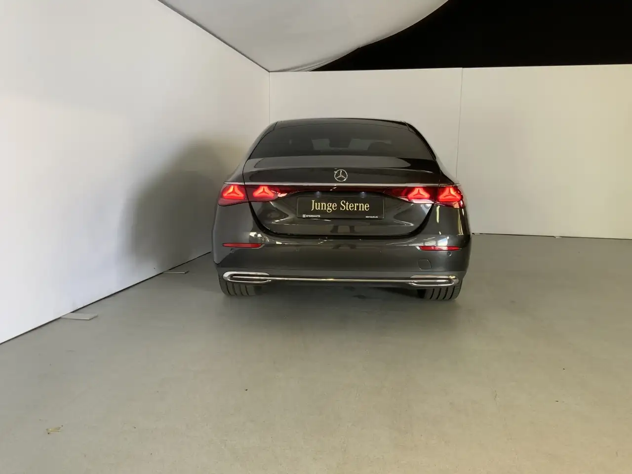 Mercedes-Benz E 300 6