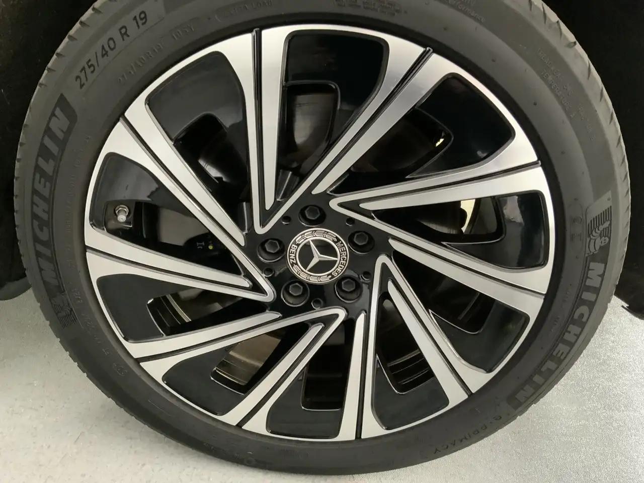 Mercedes-Benz E 300 8