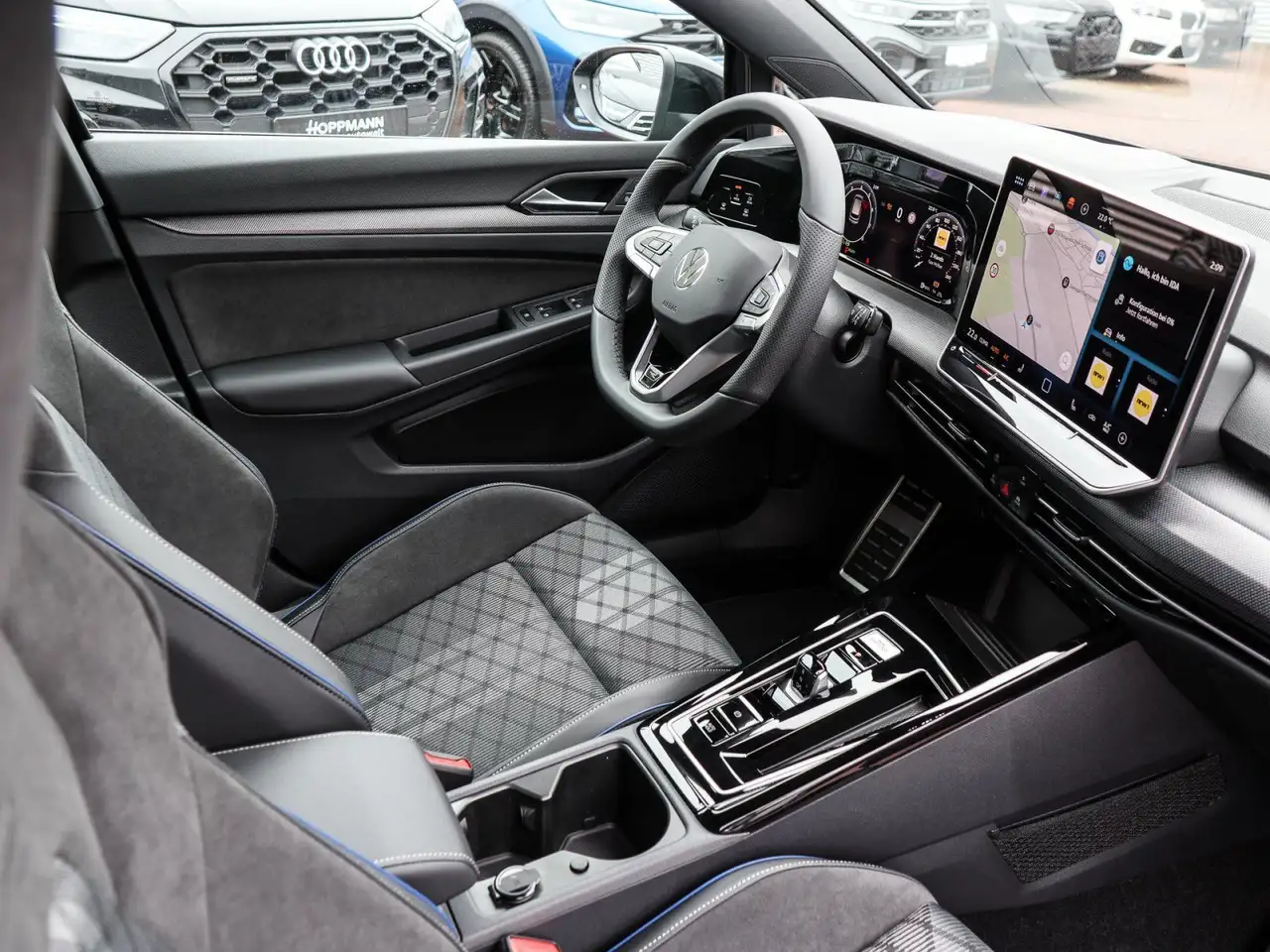 Volkswagen Golf VIII 3