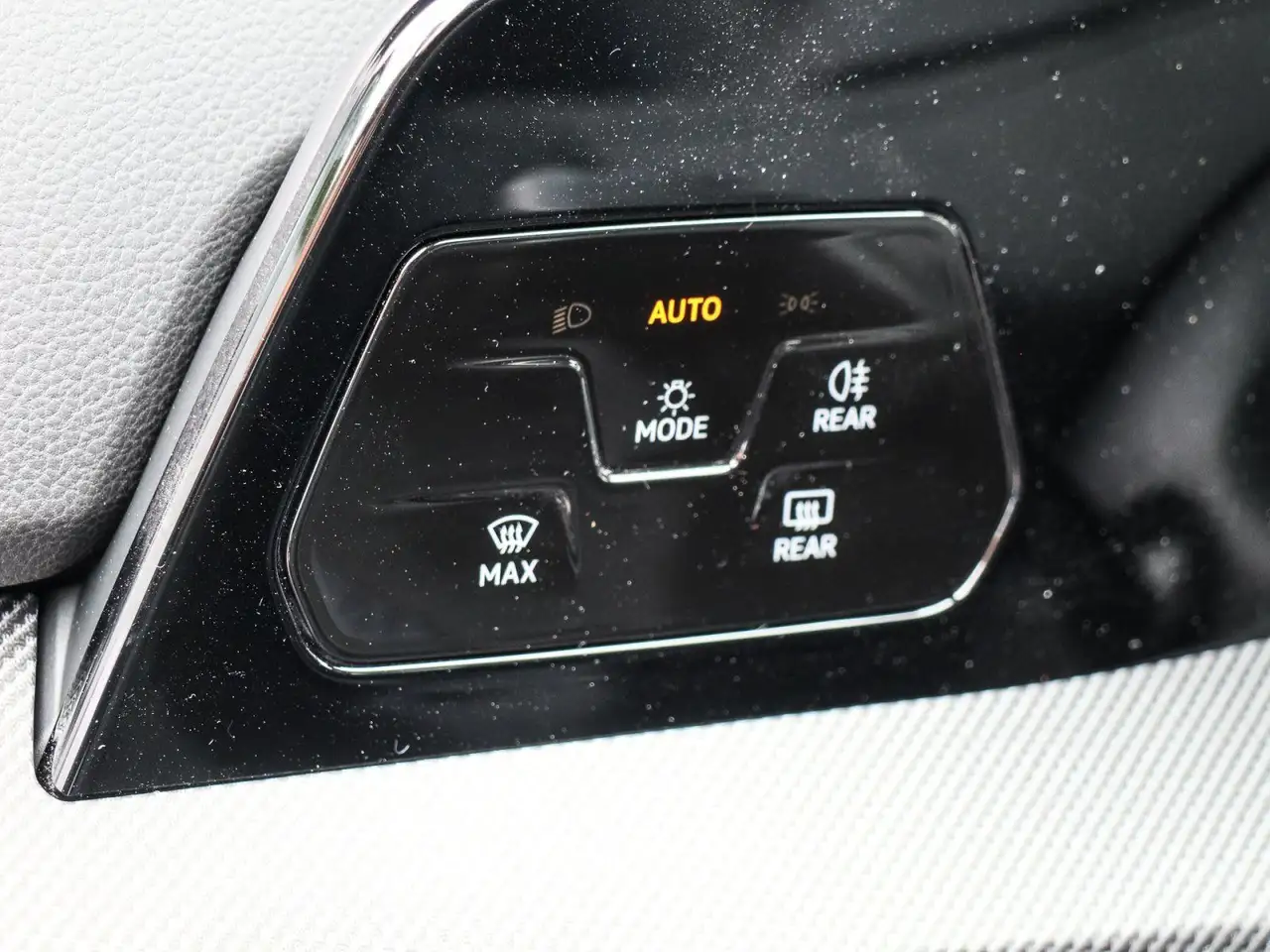 Volkswagen Golf VIII 12