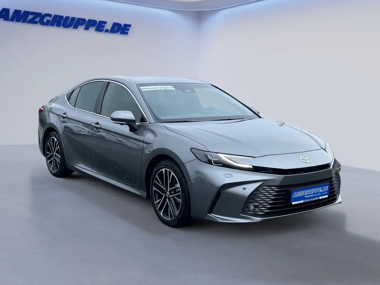 Toyota Camry 2
