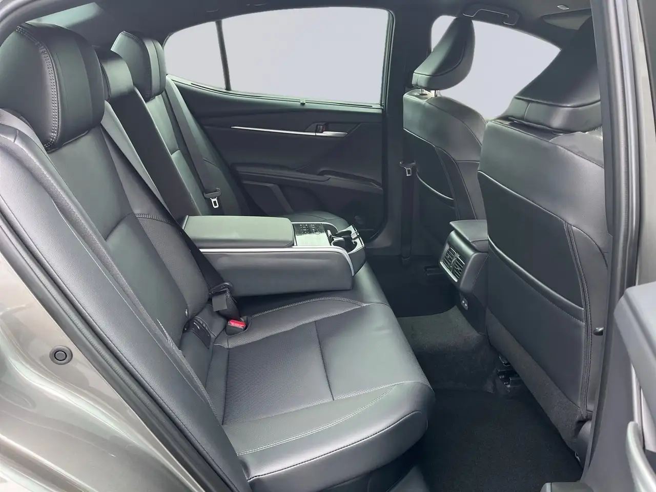 Toyota Camry 8