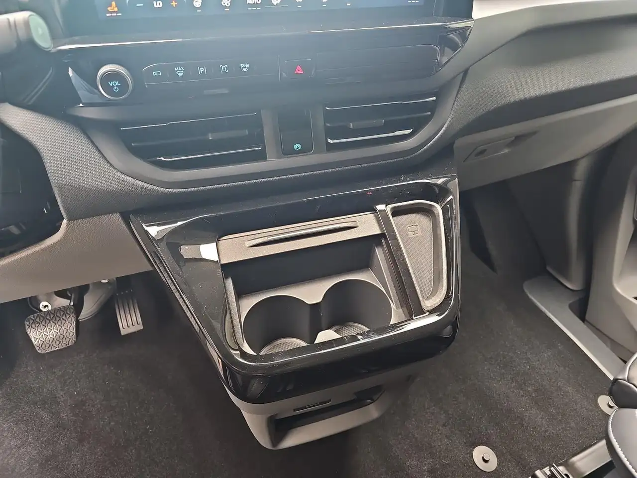 Ford Tourneo 13