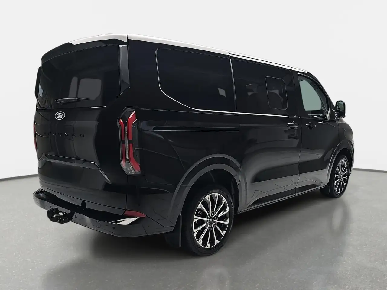 Ford Tourneo 4