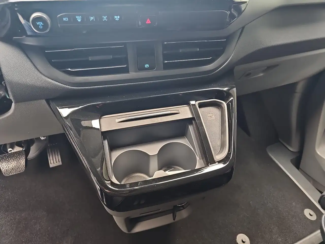 Ford Tourneo 13