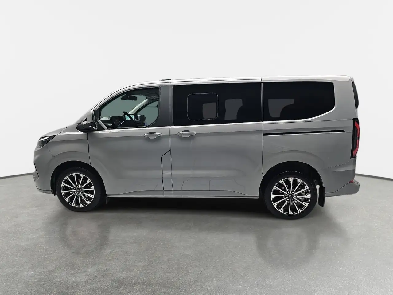 Ford Tourneo 6