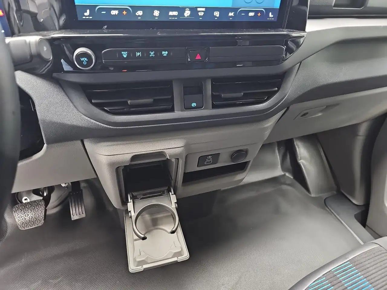 Ford Transit 13