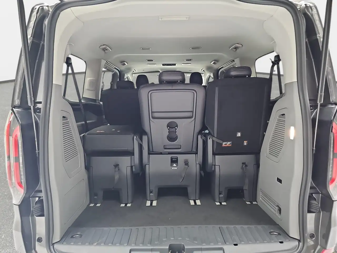 Ford Tourneo 15