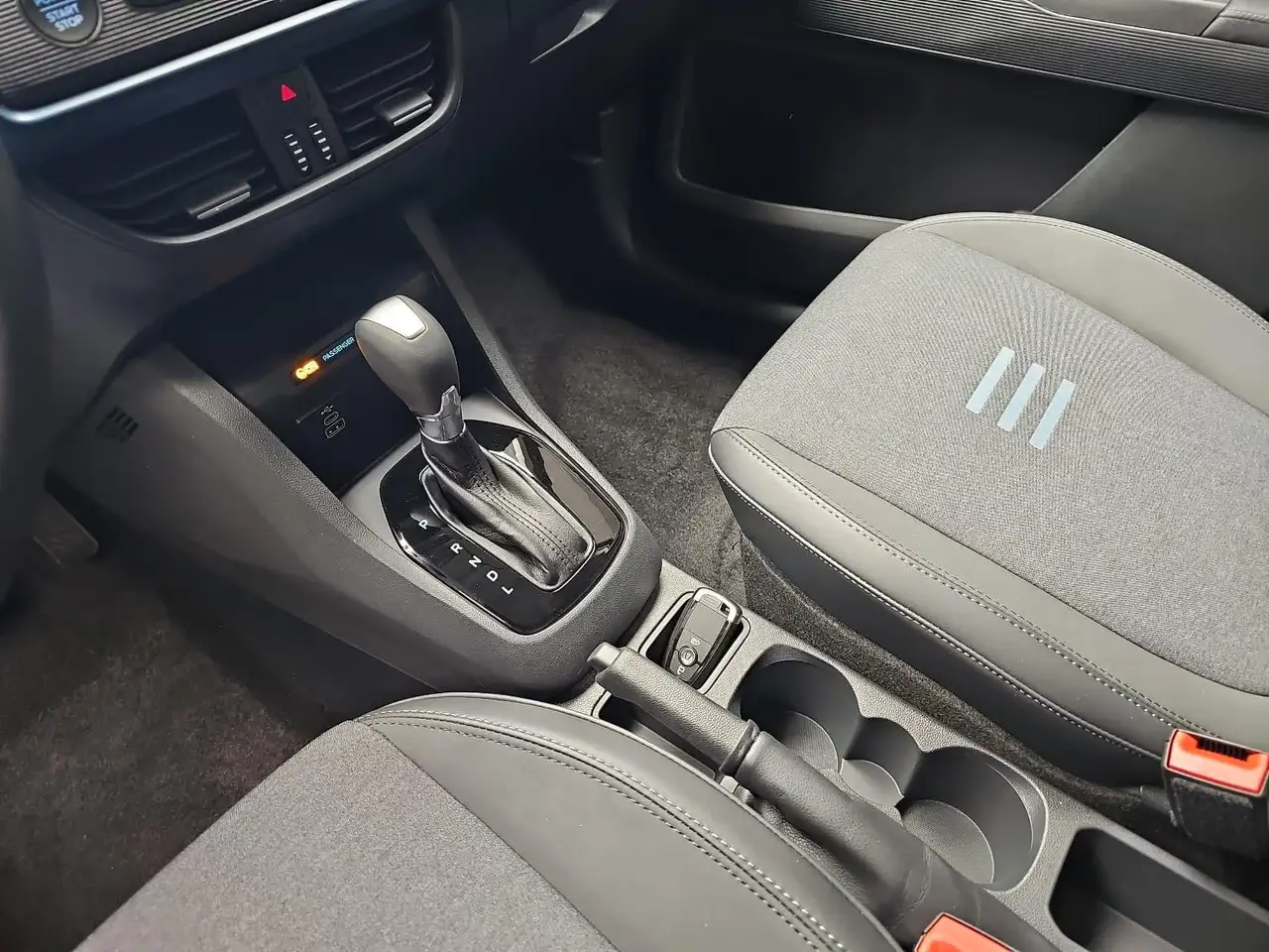 Ford Tourneo 13