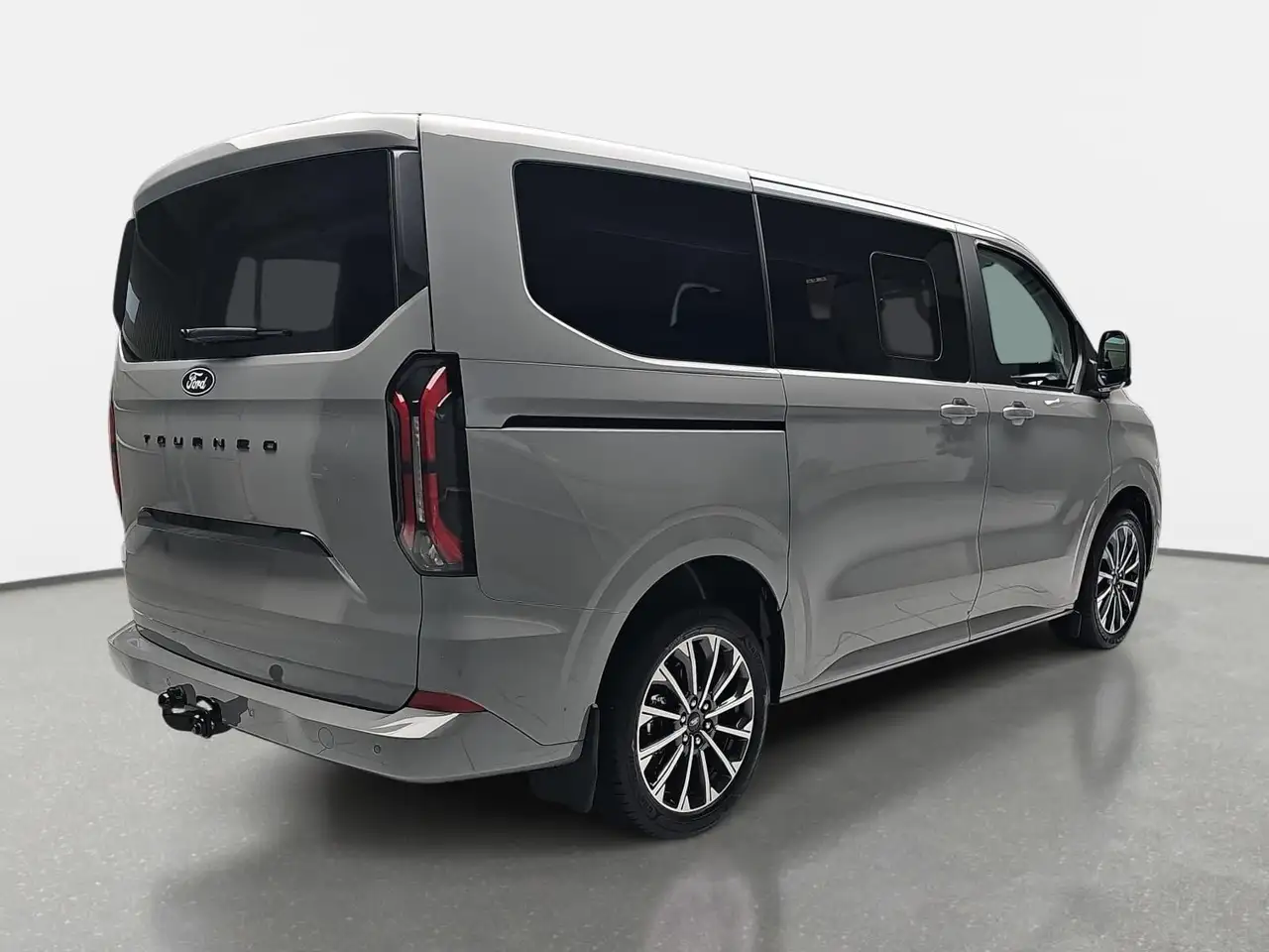 Ford Tourneo 4