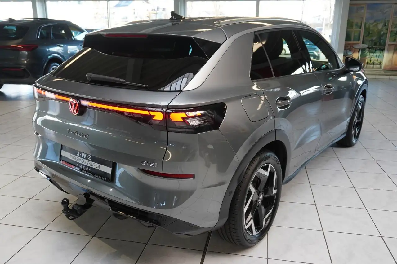 Volkswagen T-Roc 6