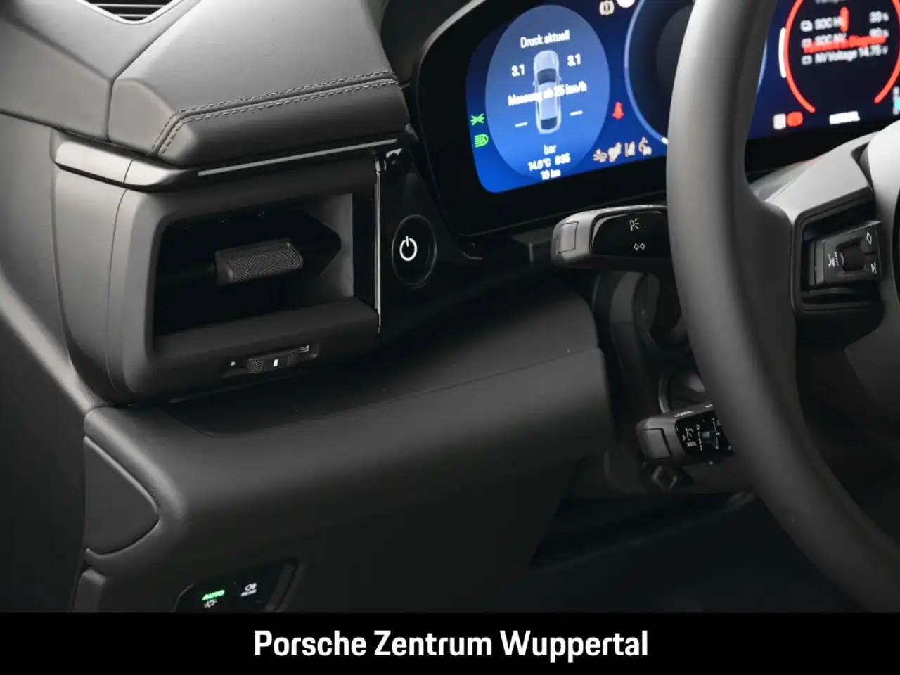 Porsche Macan 4 13