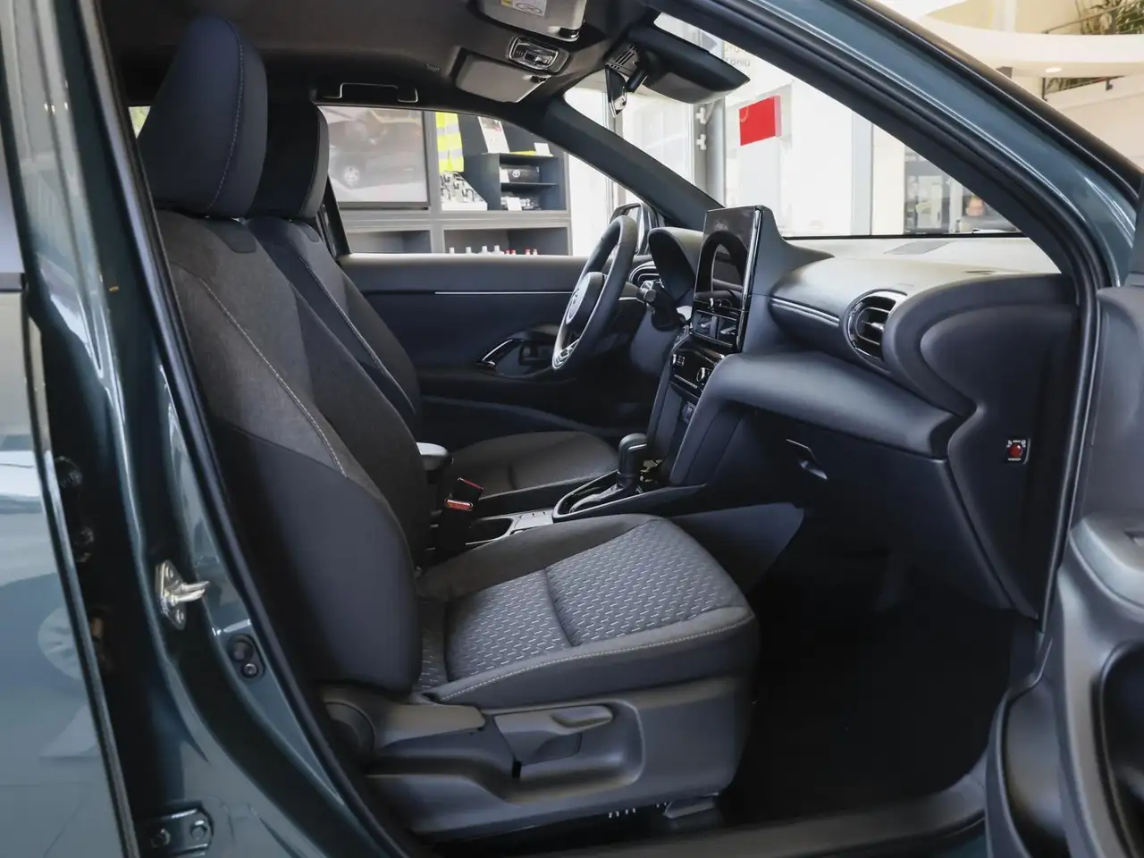 Toyota Yaris 4
