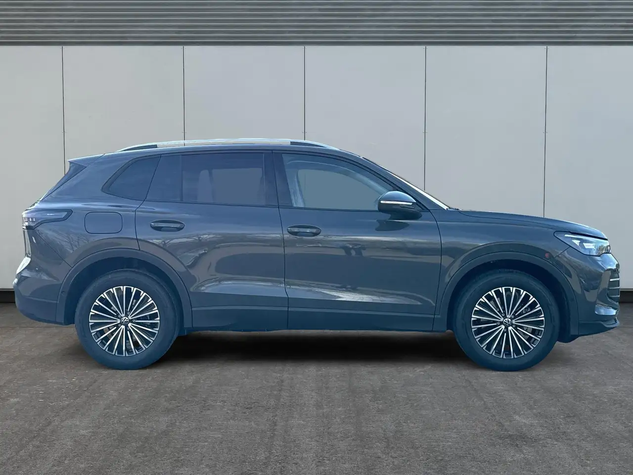 Volkswagen Tiguan 5