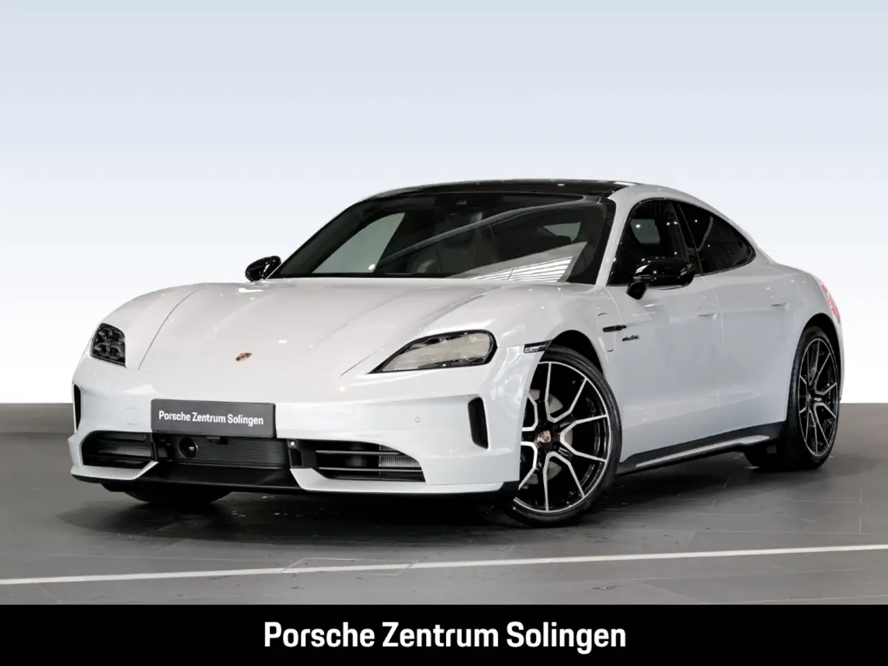 Porsche Taycan 4