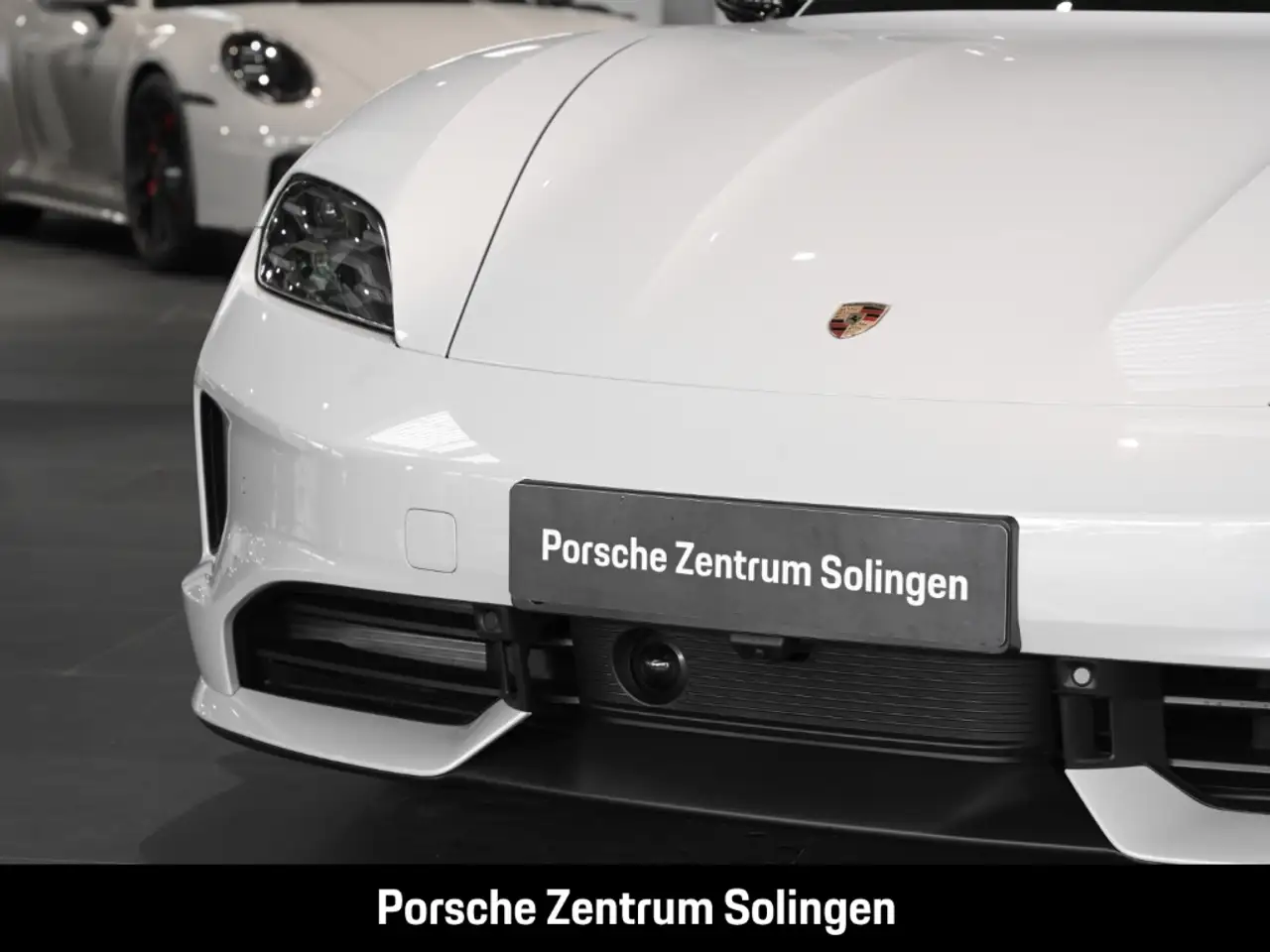 Porsche Taycan 4 7