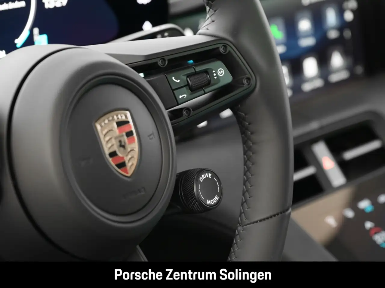 Porsche Taycan 4 13