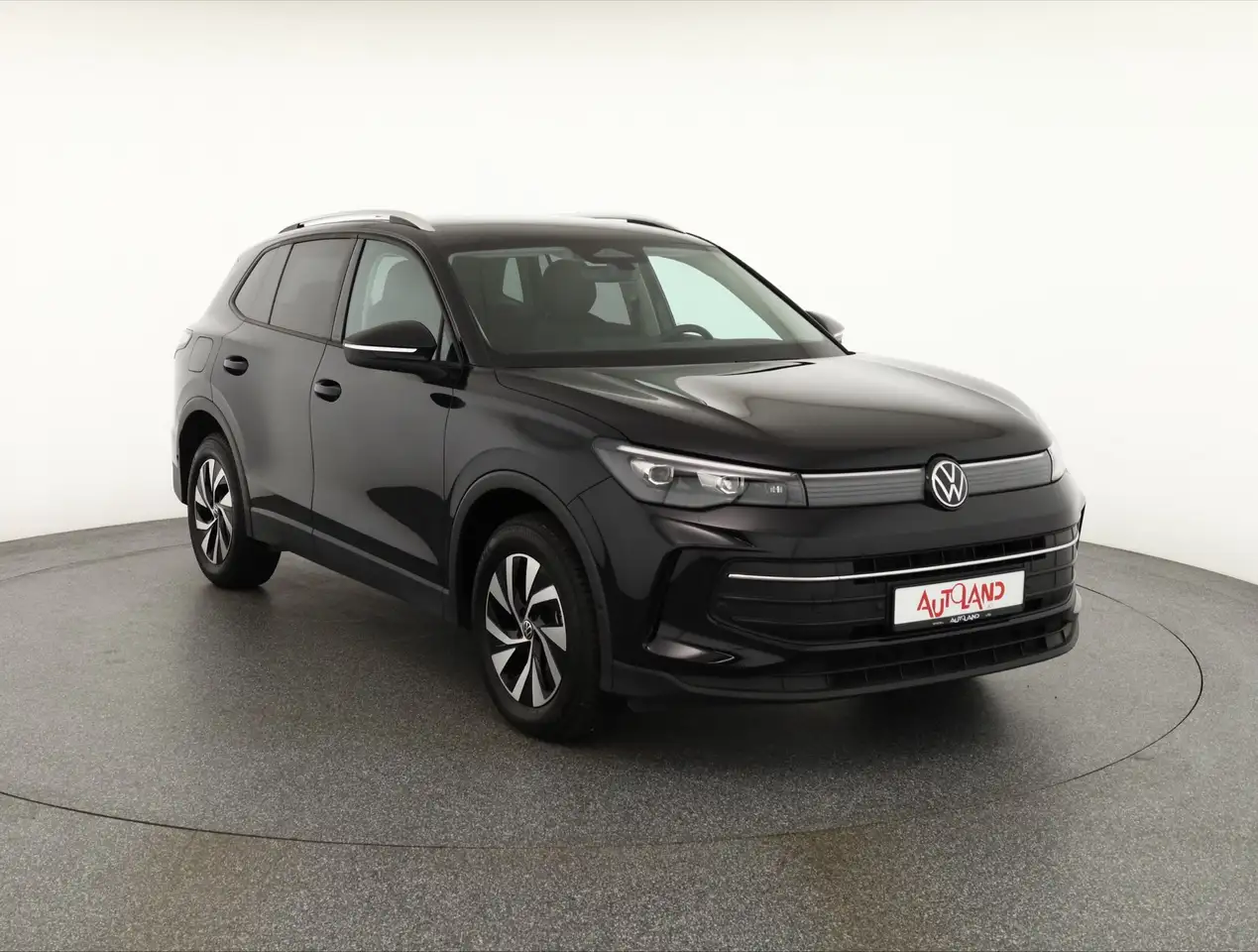 Volkswagen Tiguan 7