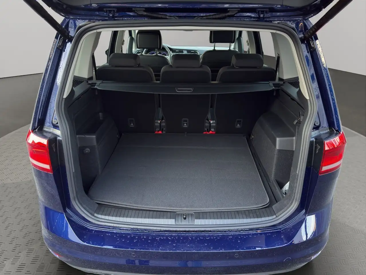 Volkswagen Touran 16