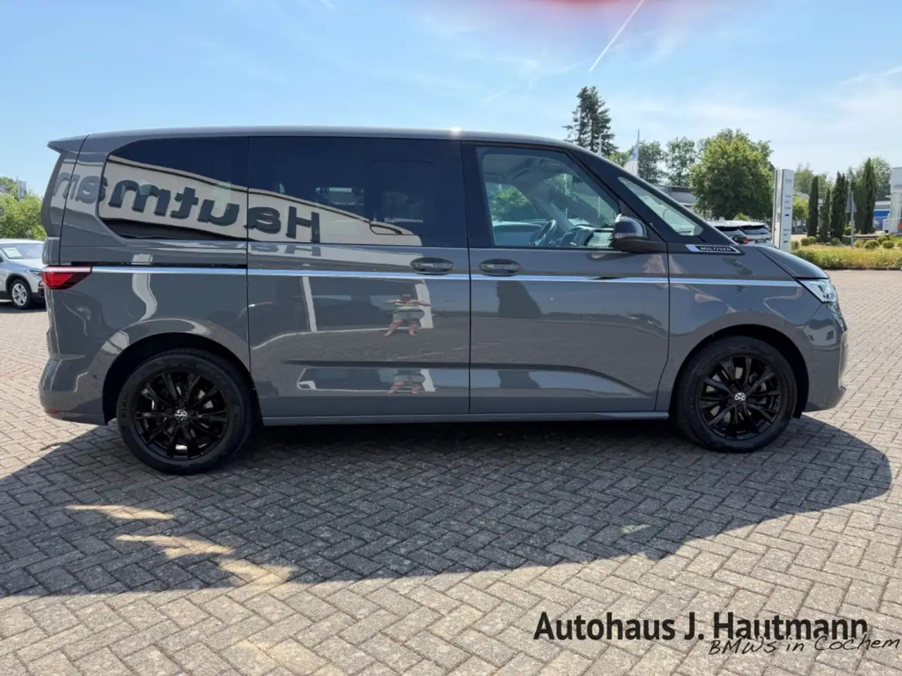 Volkswagen T7 Multivan 9