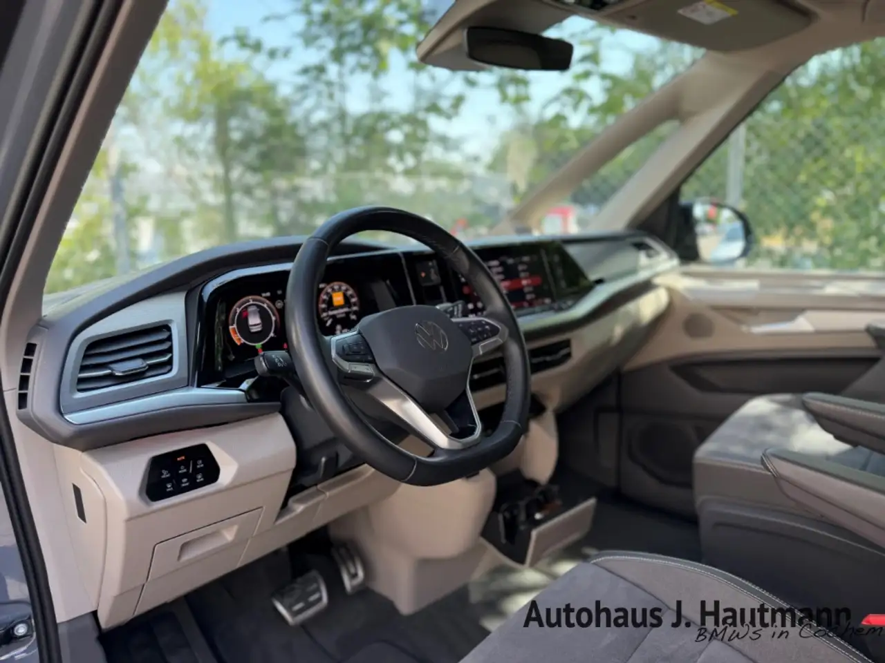 Volkswagen T7 Multivan 10