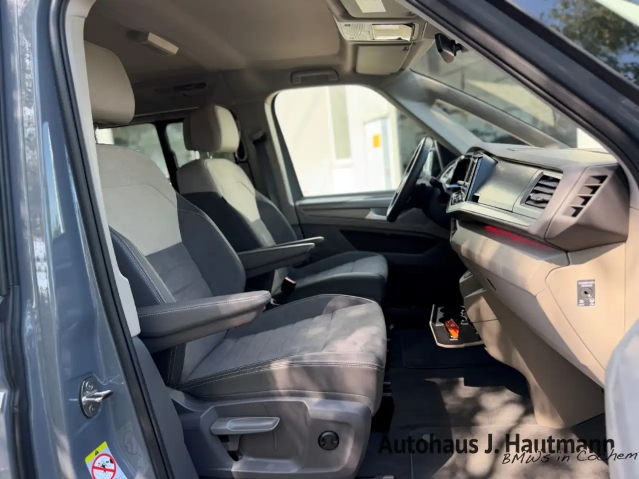 Volkswagen T7 Multivan 11