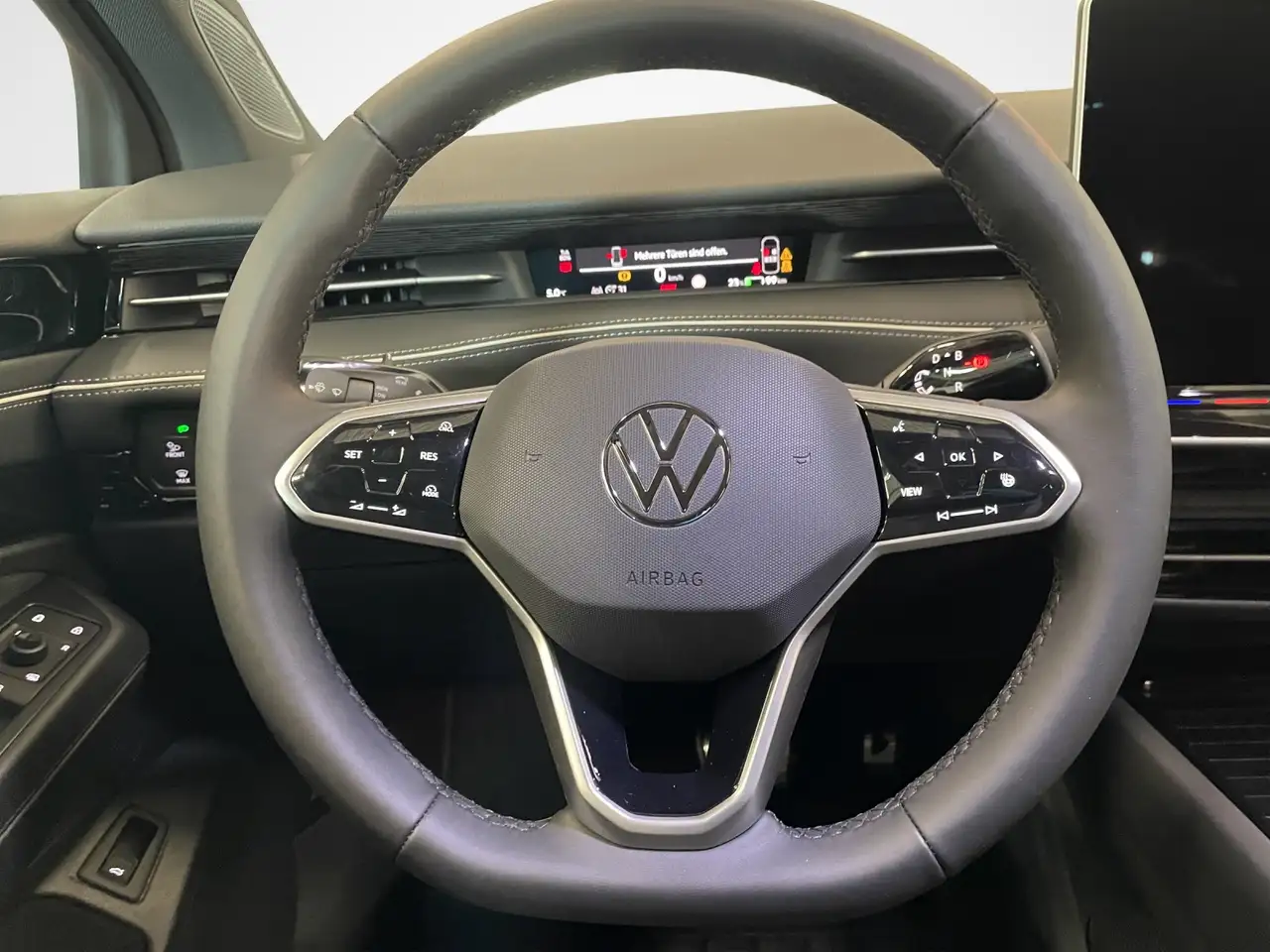 Volkswagen ID.7 9