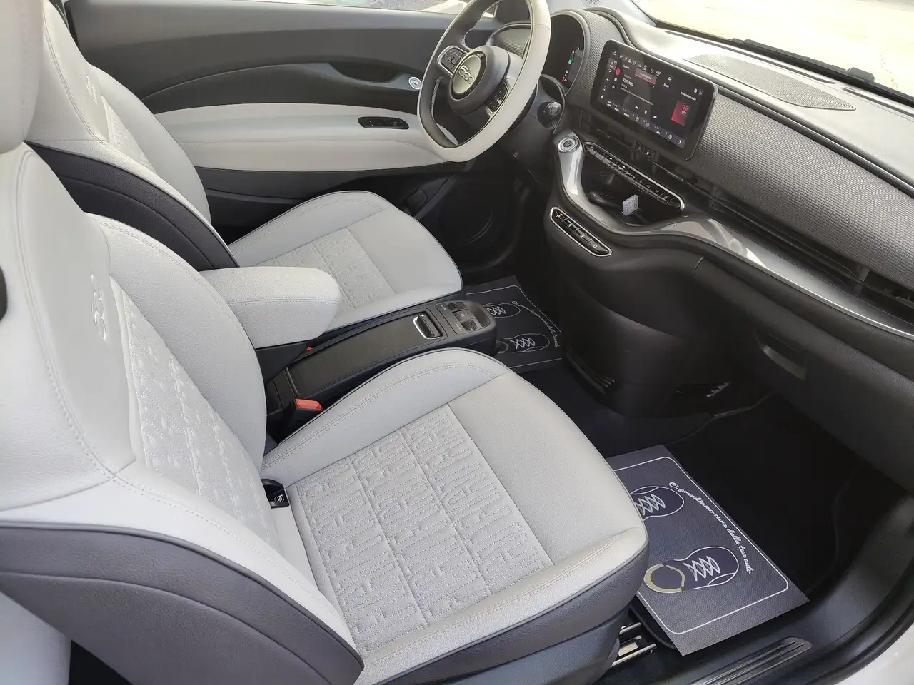 Fiat 500e 500 3