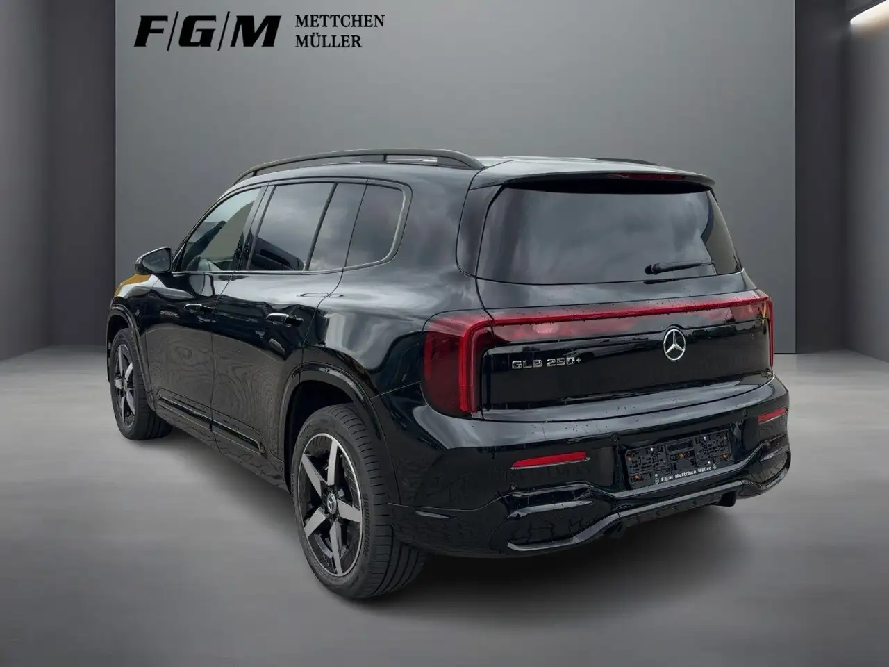 Mercedes-Benz GLB 250 2
