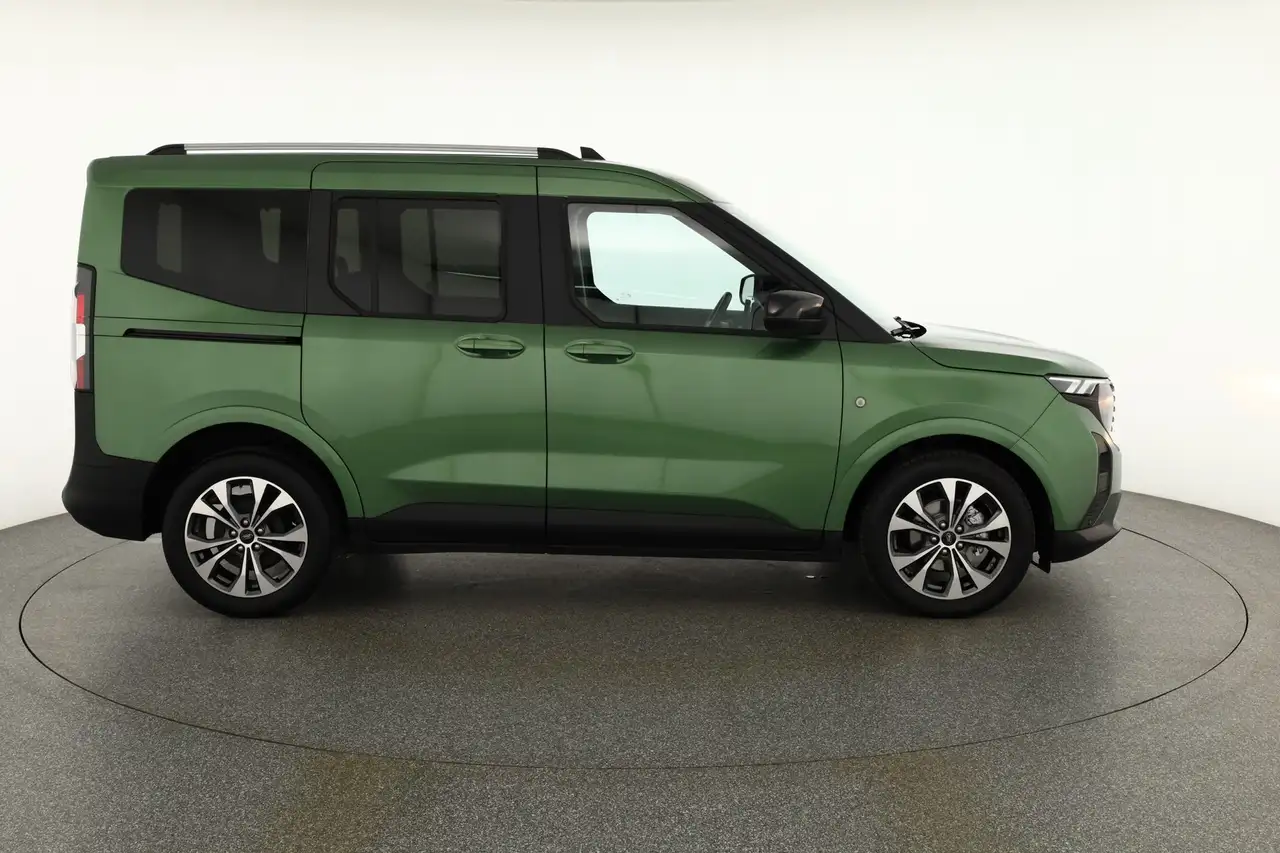 Ford Tourneo 6