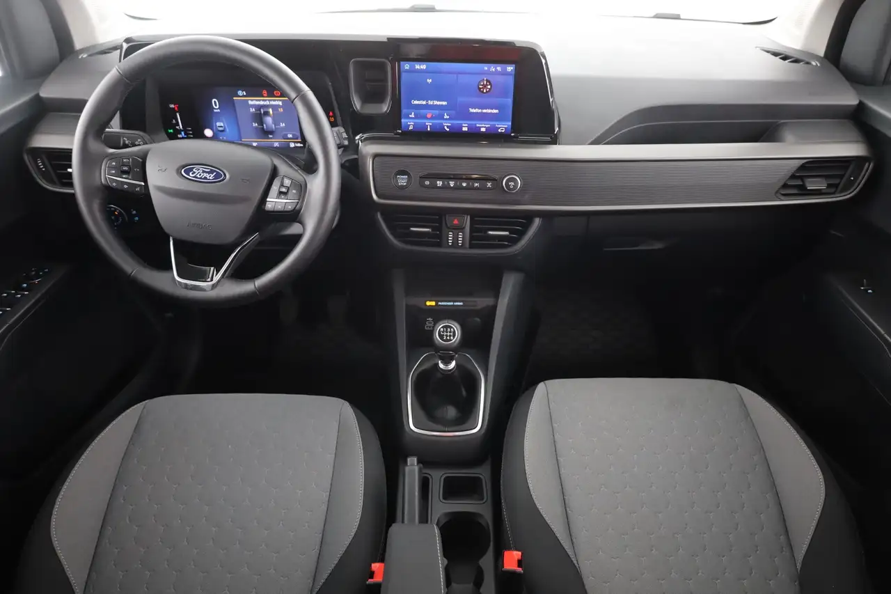 Ford Tourneo 9