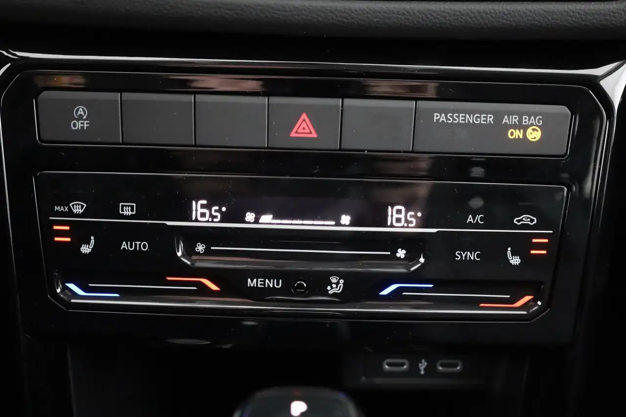 Volkswagen T-Cross 12