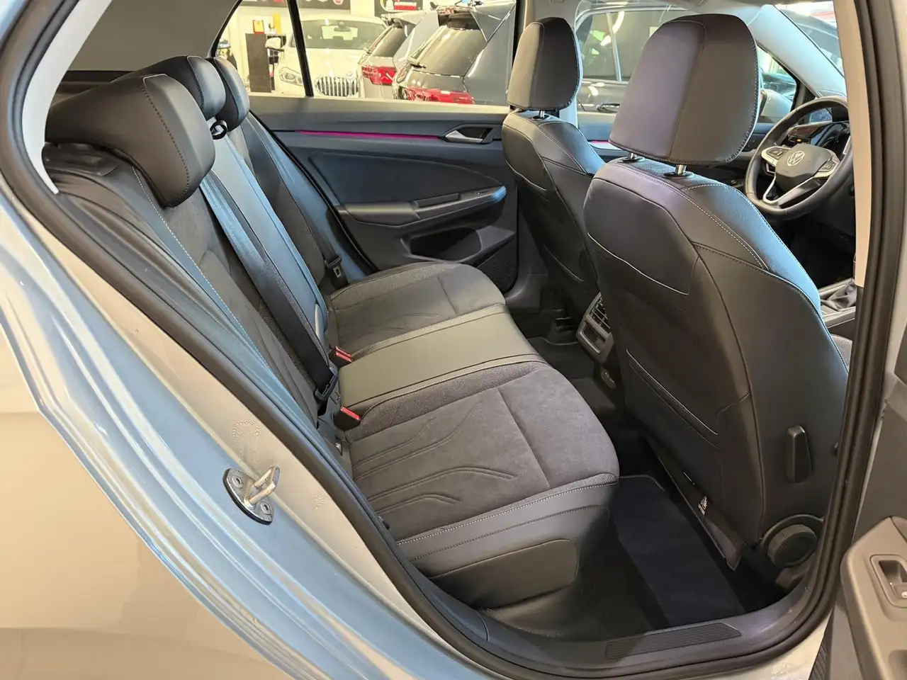 Volkswagen Golf 10