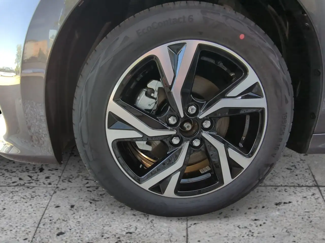 Toyota Yaris 8