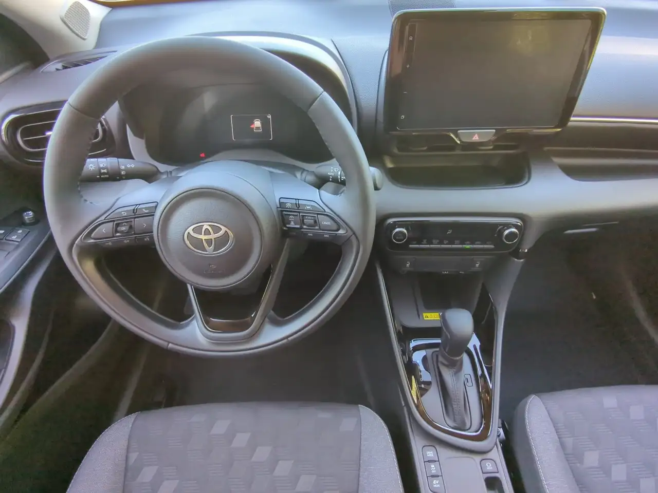 Toyota Yaris 9
