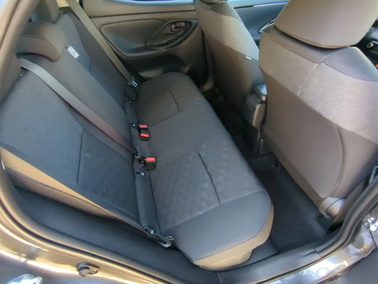 Toyota Yaris 16