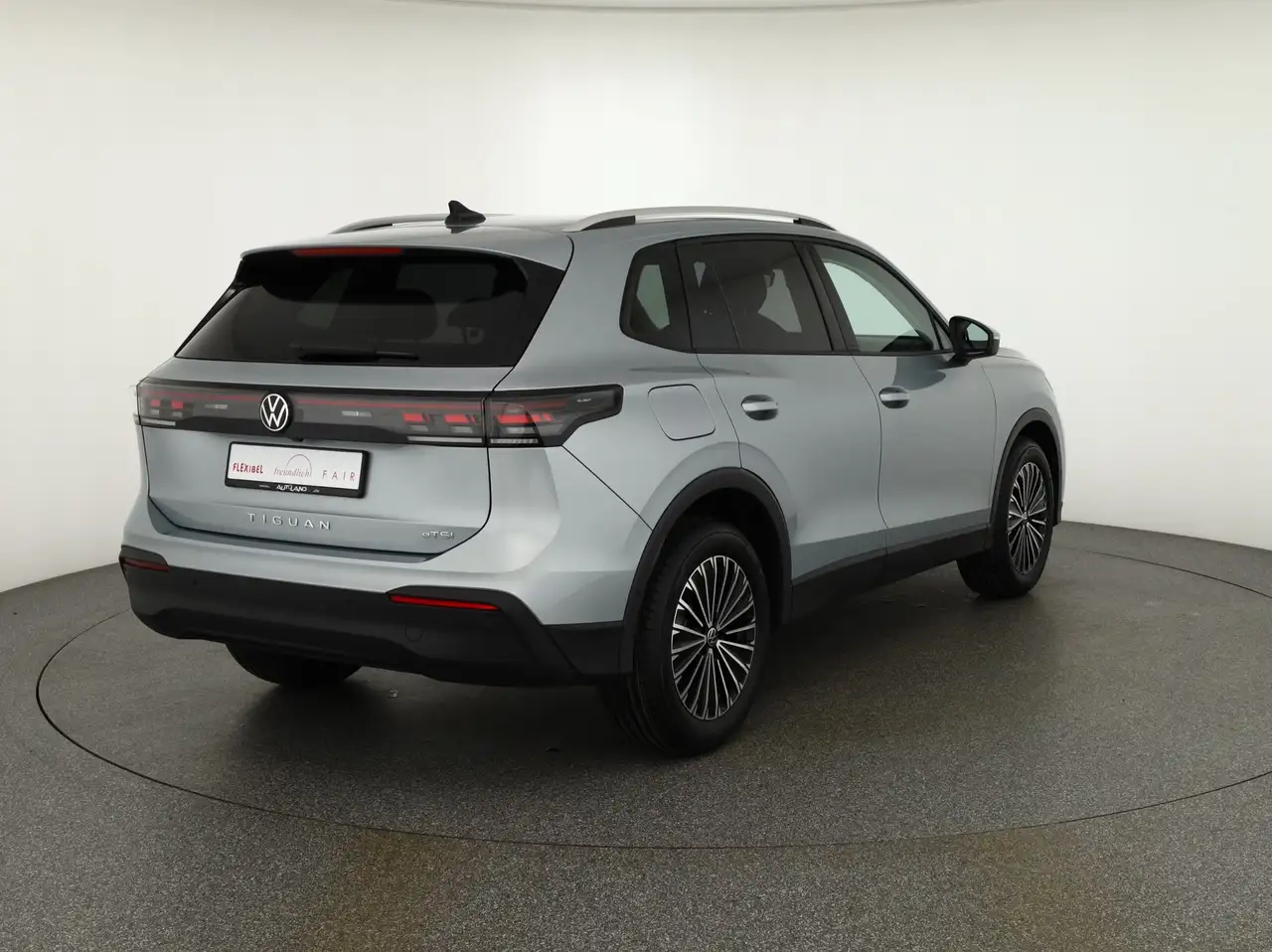 Volkswagen Tiguan 5