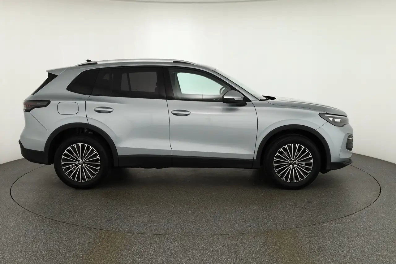 Volkswagen Tiguan 6