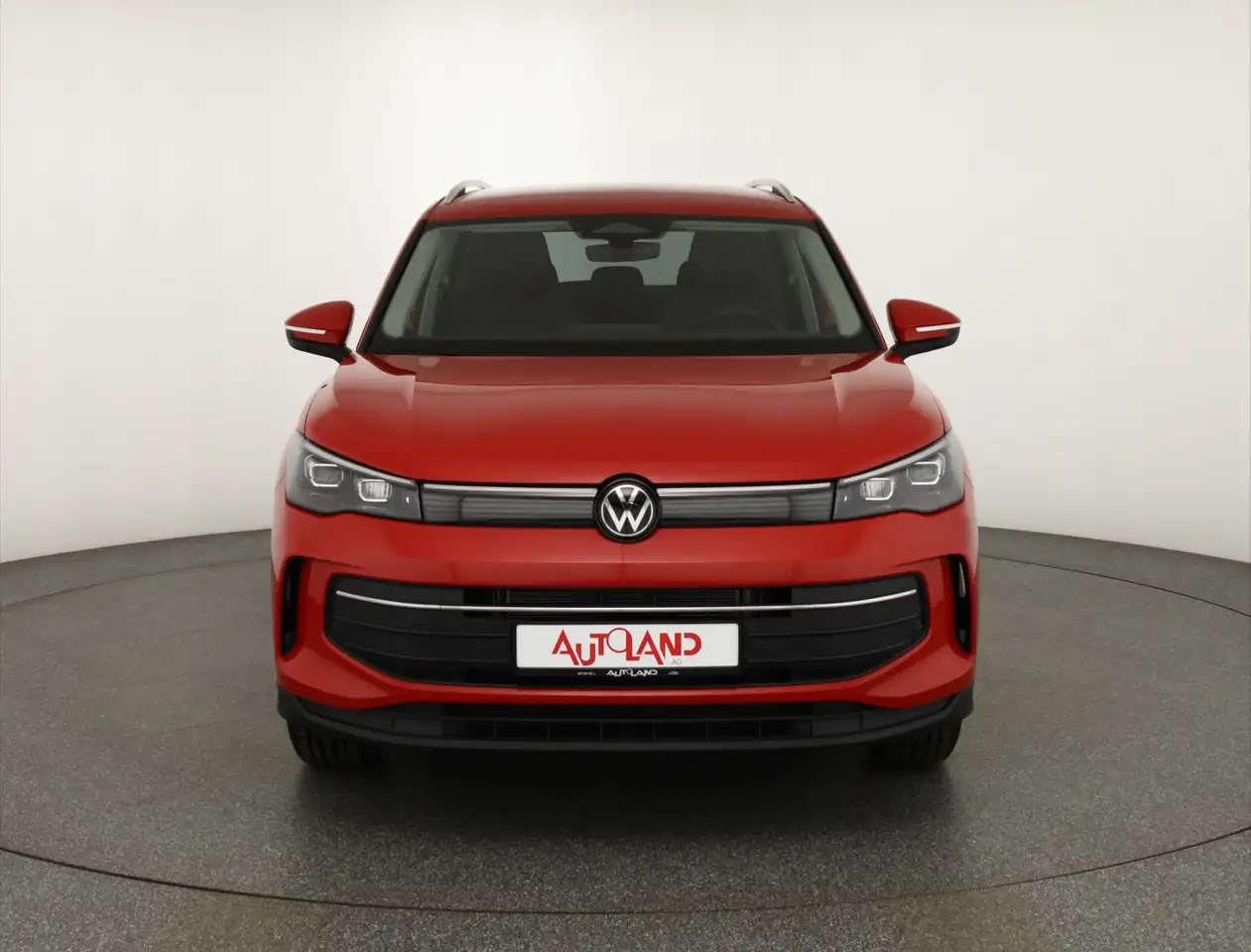 Volkswagen Tiguan 8
