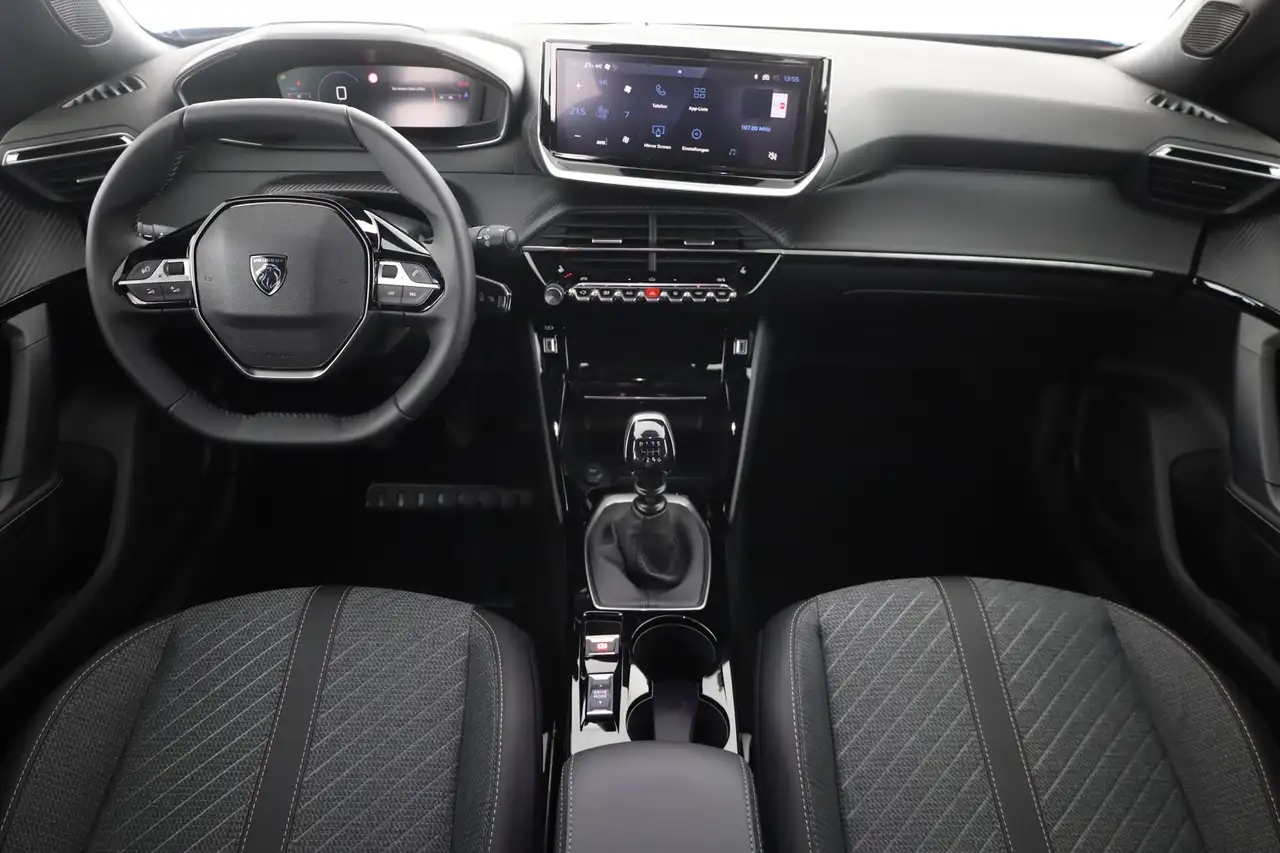 Peugeot 2008 9