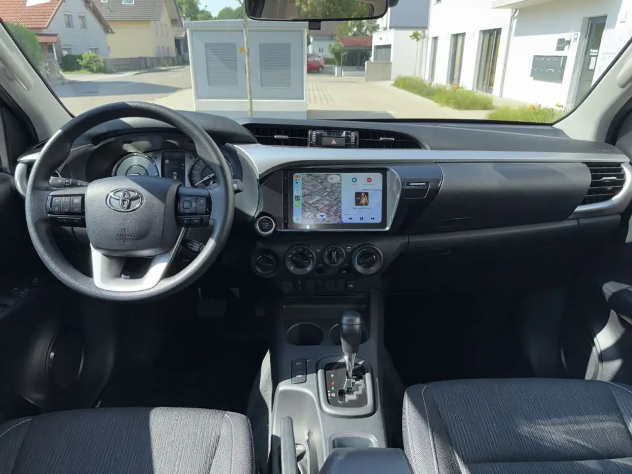 Toyota Hilux 12