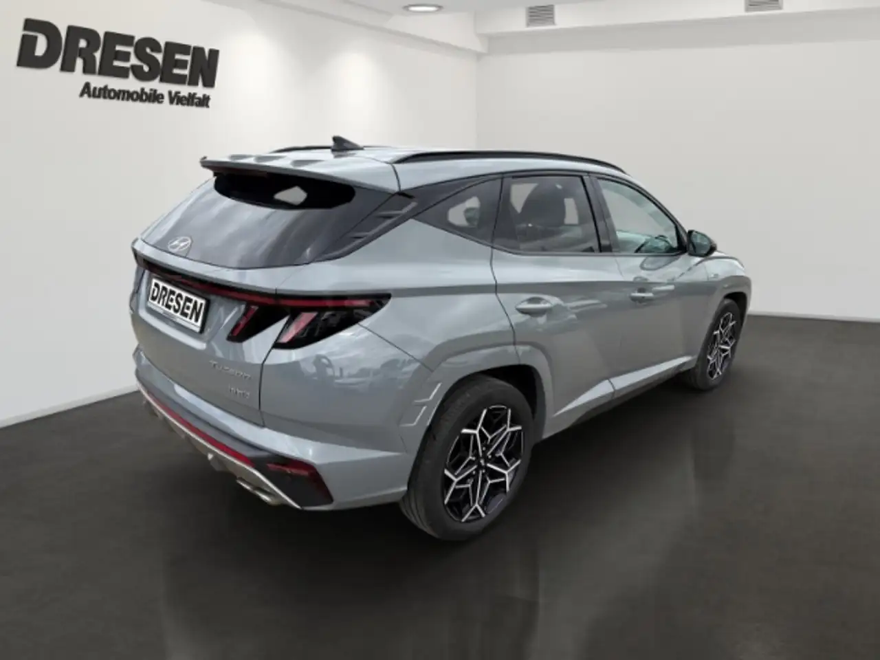 Hyundai TUCSON 4