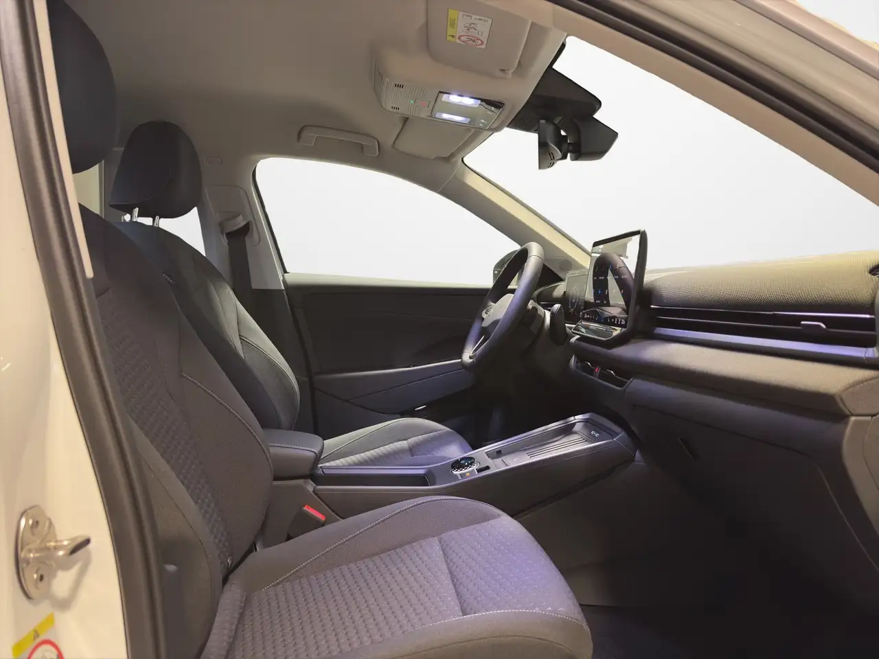 Volkswagen T-Roc 13