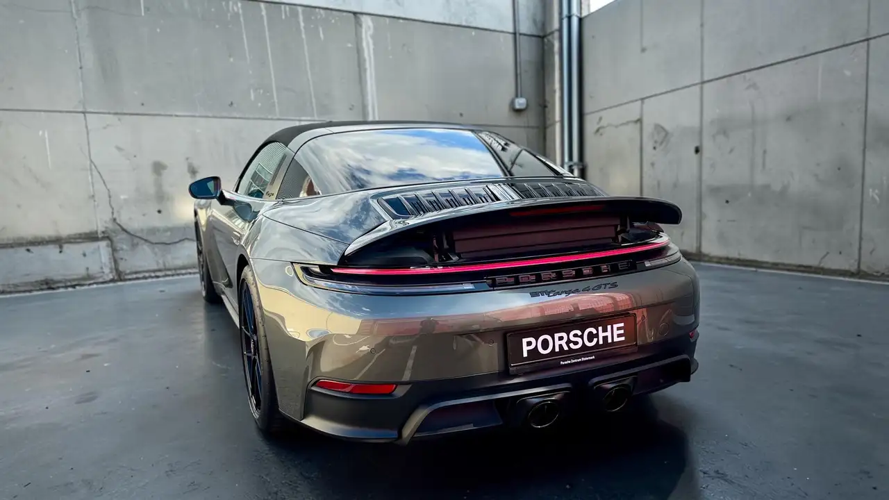 Porsche Targa 7